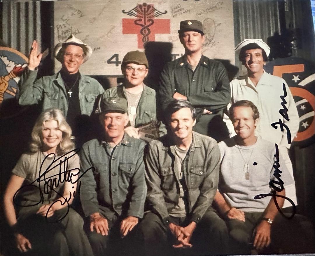 Loretta Swit and Jamie Farr signed 8x10 (MASH) - Beckett COA