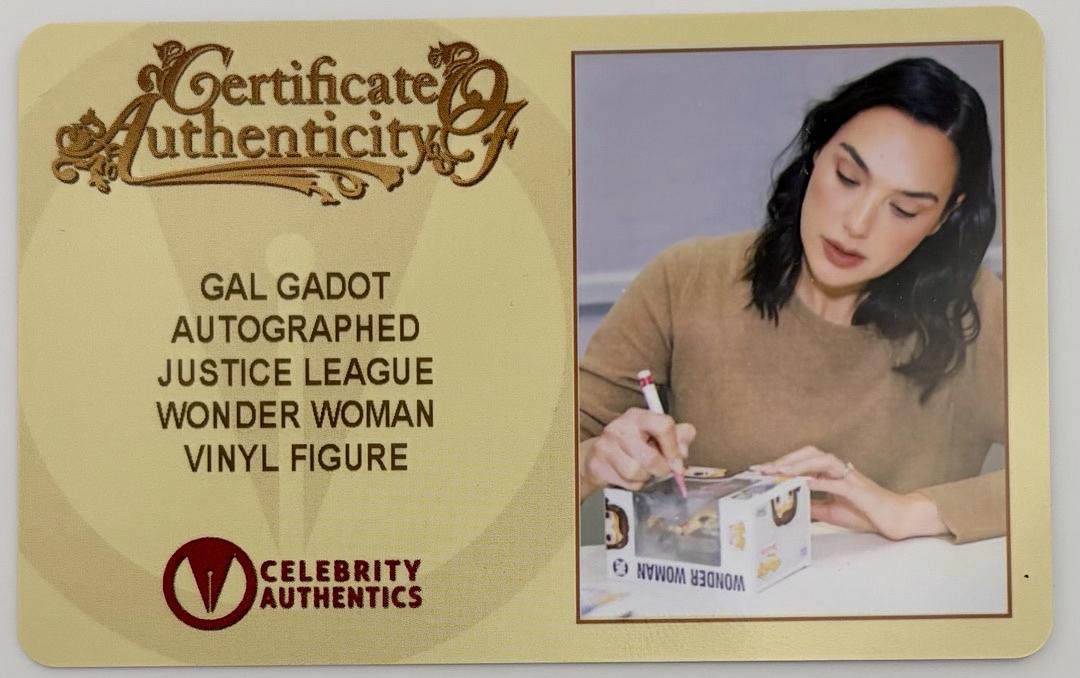Gal Gadot Signed Funko Pop #206 Wonder Woman - Celebrity Authentics COA