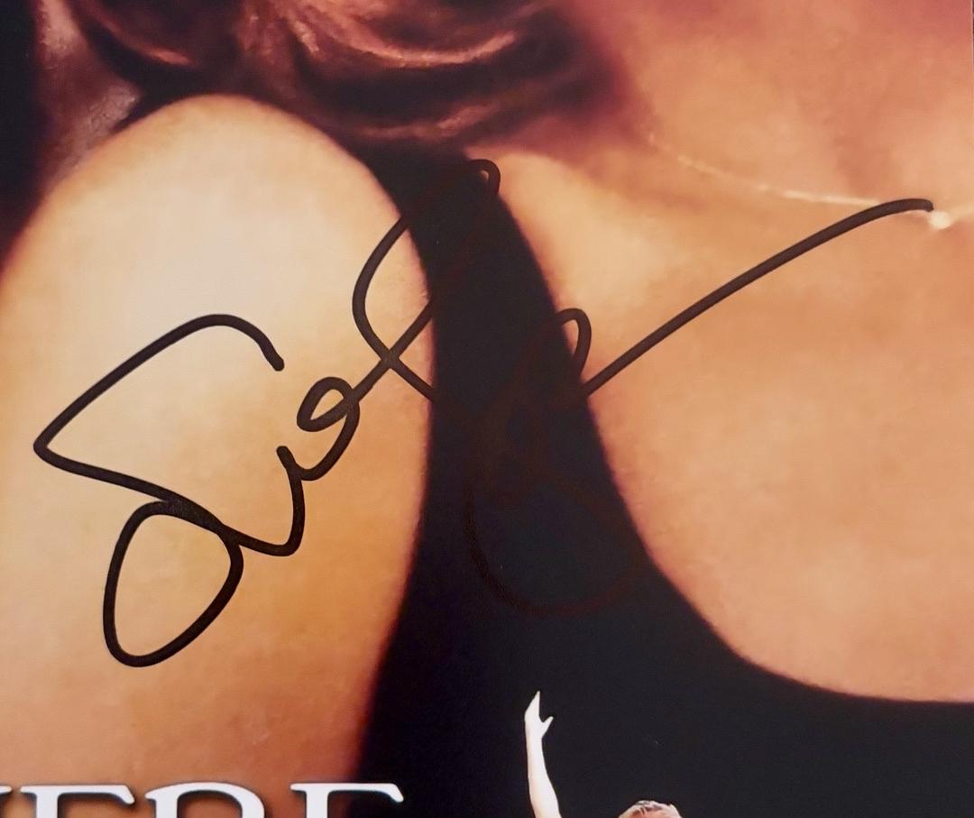 Susan Sarandon Signed 8x10 Photo (Anywhere but Here) - Beckett COA