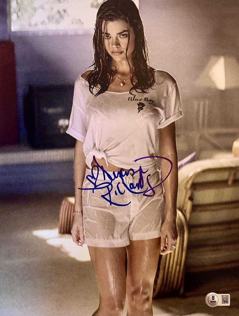 Denise Richards Signed 11x14 Photo (Wild Things) - Beckett
