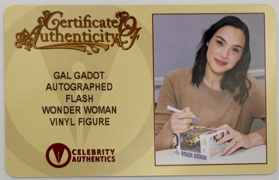 Gal Gadot Signed Funko Pop #1334 Wonder Woman (The Flash) - Celebrity Authentics COA