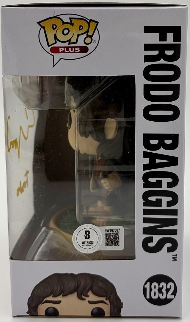 Elijah Wood signed "Frodo" Funko #1832 w/character name (Lord of the Rings) - Beckett COA