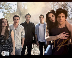 Tyler Posey signed 8x10 (Teen Wolf) Beckett COA