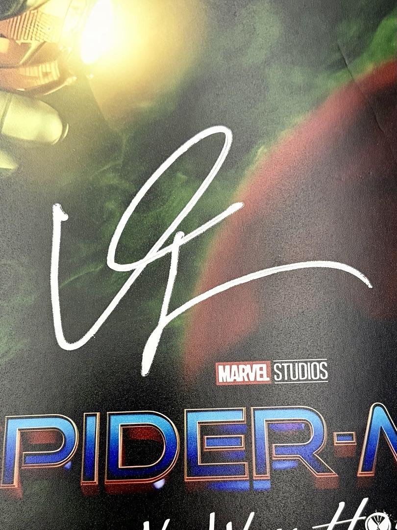 Willem Dafoe Green Goblin signed 11x14 (Spiderman) - Beckett COA