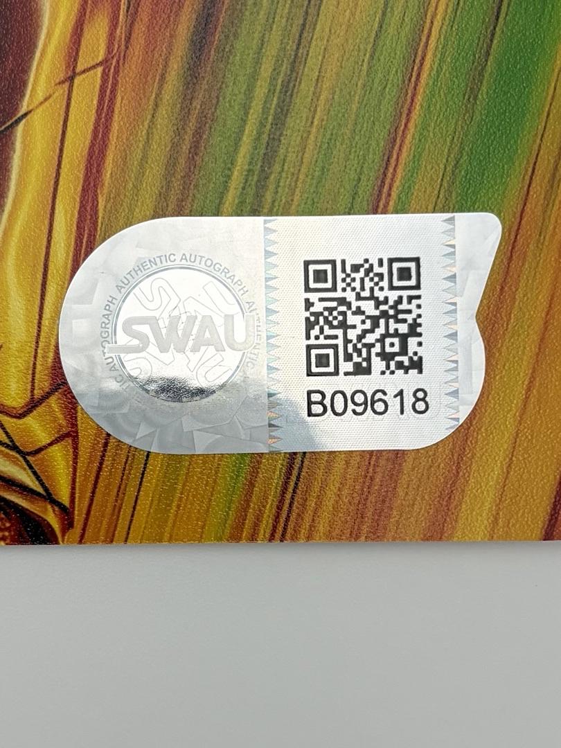 Gal Gadot Sexy Signed 8x10 Photo (Wonder Woman) - SWAU