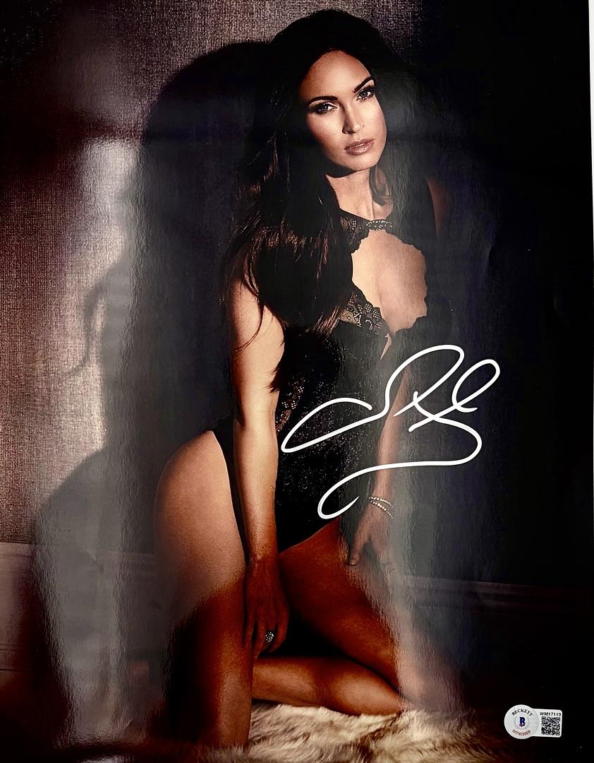 Megan Fox sexy signed 11x14 - Beckett COA