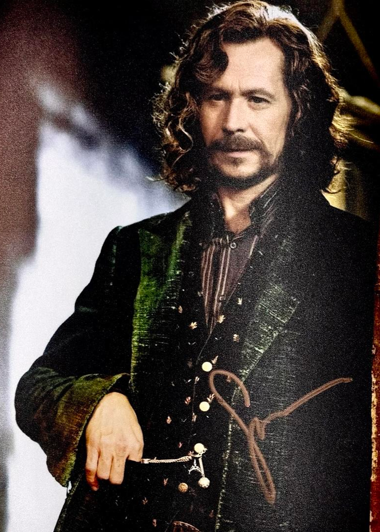 Gary Oldman Signed 8x10 Photo Sirius Black (Harry Potter) - Beckett COA