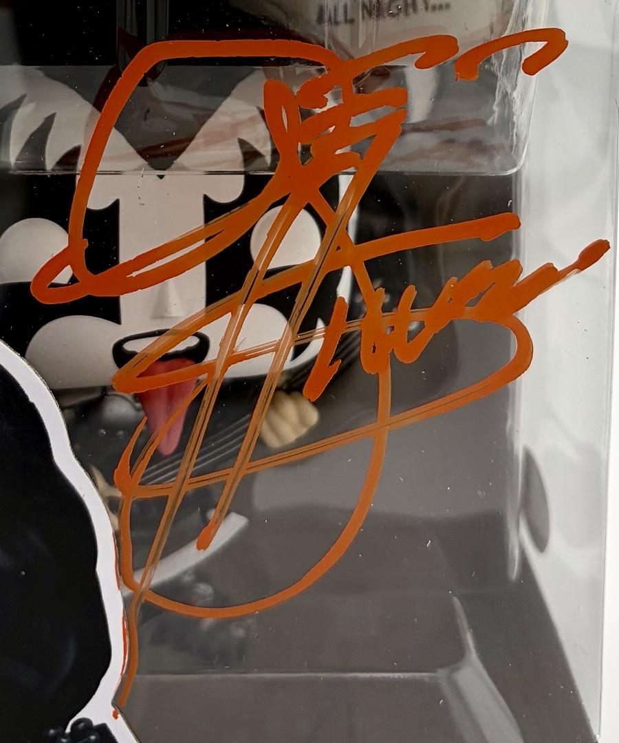 Gene Simmons (KISS) signed Funko Pop #471 - JSA COA
