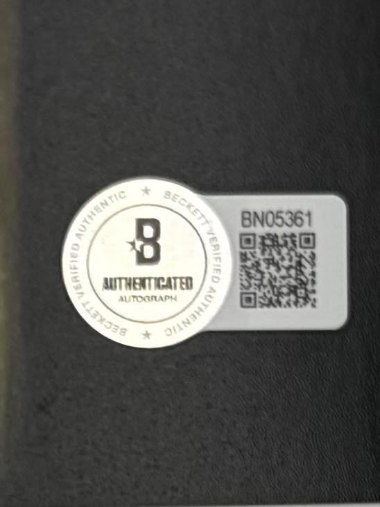 Geena Davis Signed 8x10 Photo (Stuart Little) - Beckett COA