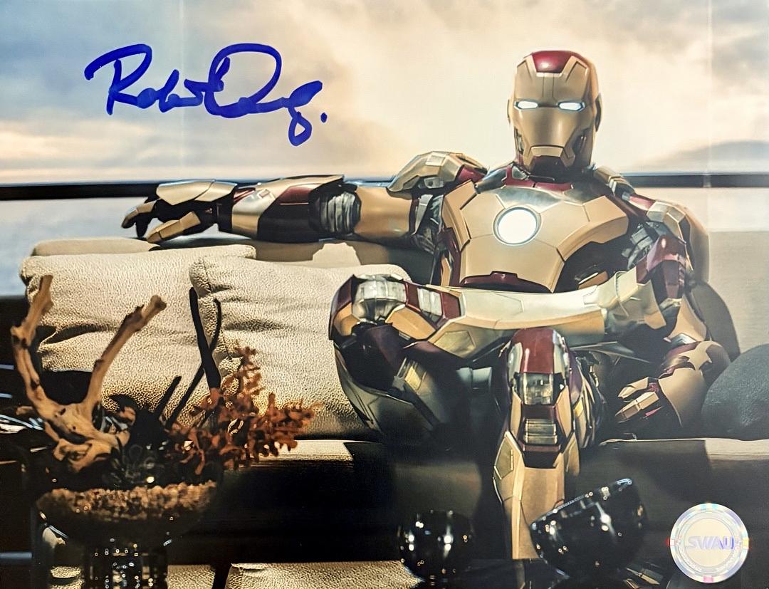 Robert Downey Jr. Signed 8x10 Photo (Iron Man) - SWAU