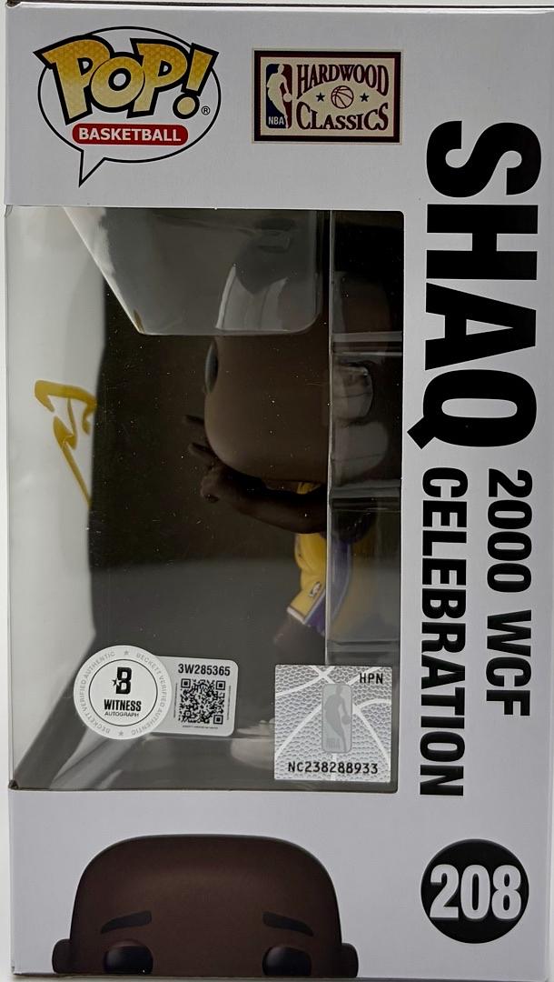 Shaquille O'Neal signed Lakers Funko Pop #208 - Beckett COA