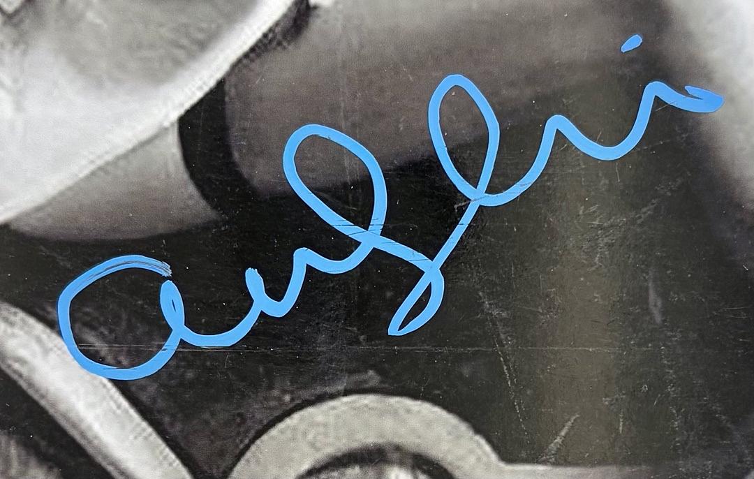 Amanda Seyfried Signed 8x10 Photo - JSA COA