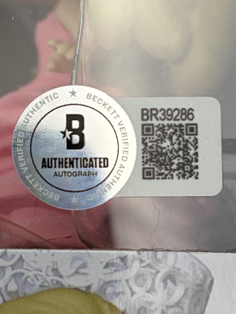 Ariana Grande Signed Funko Pop #1697 Glinda / Wicked -  Beckett COA