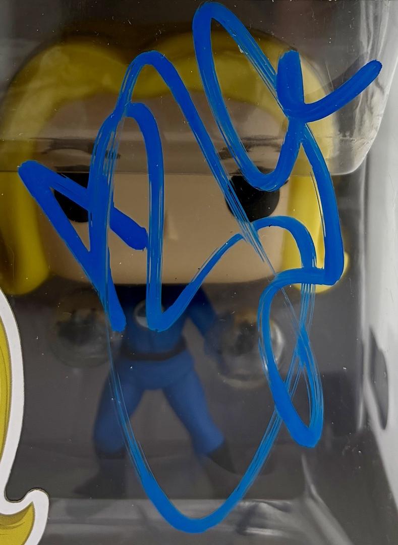 Jessica Alba Signed Funko Pop #558 Invisible Girl Sue Storm (Fantastic Four)  - Beckett COA