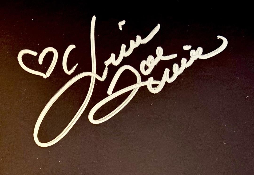 Jennifer Love Hewitt Sexy Signed 11x14 Photo - JSA COA