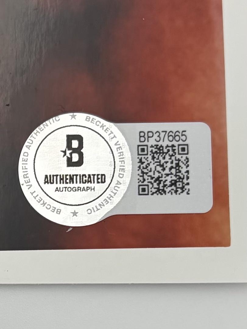 James Earl Jones (Star Wars) signed 8x10 - Beckett COA