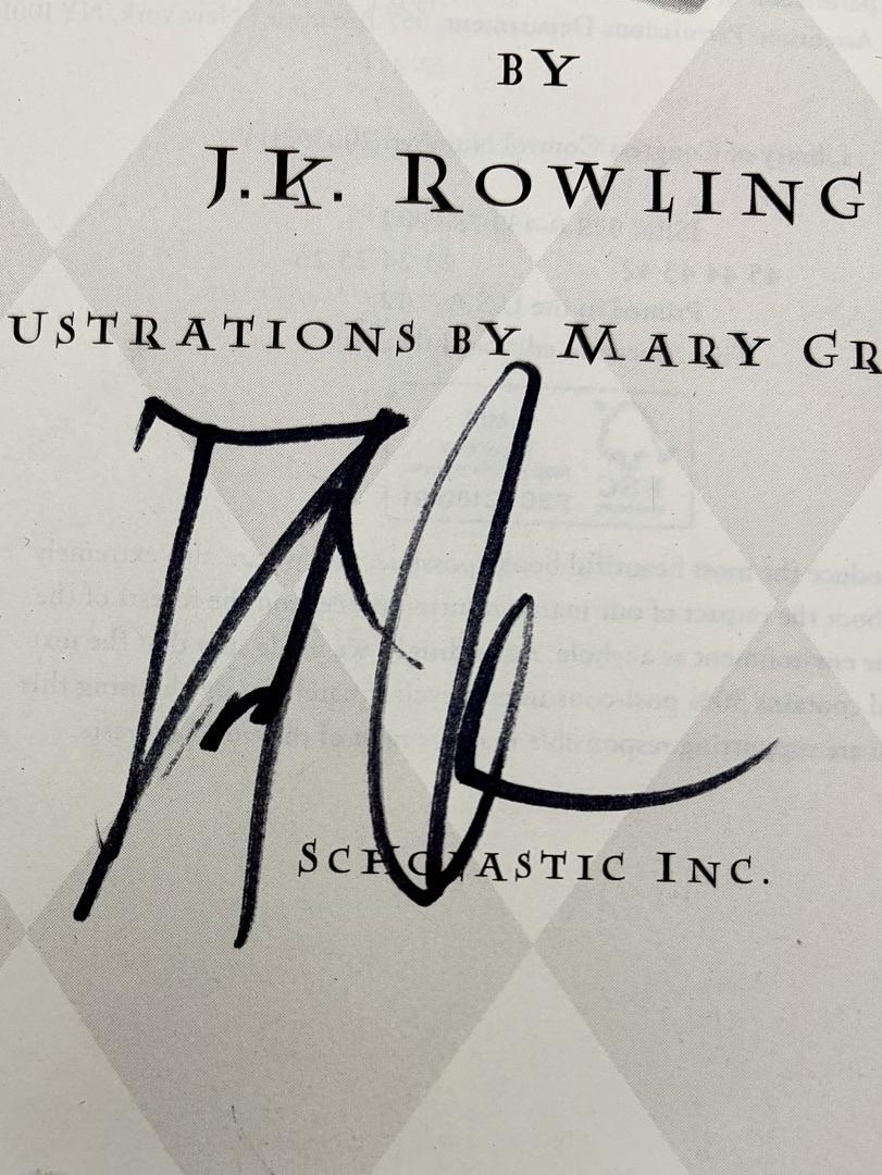 Daniel Radcliffe Autographed Book Half Blood Prince - Beckett COA