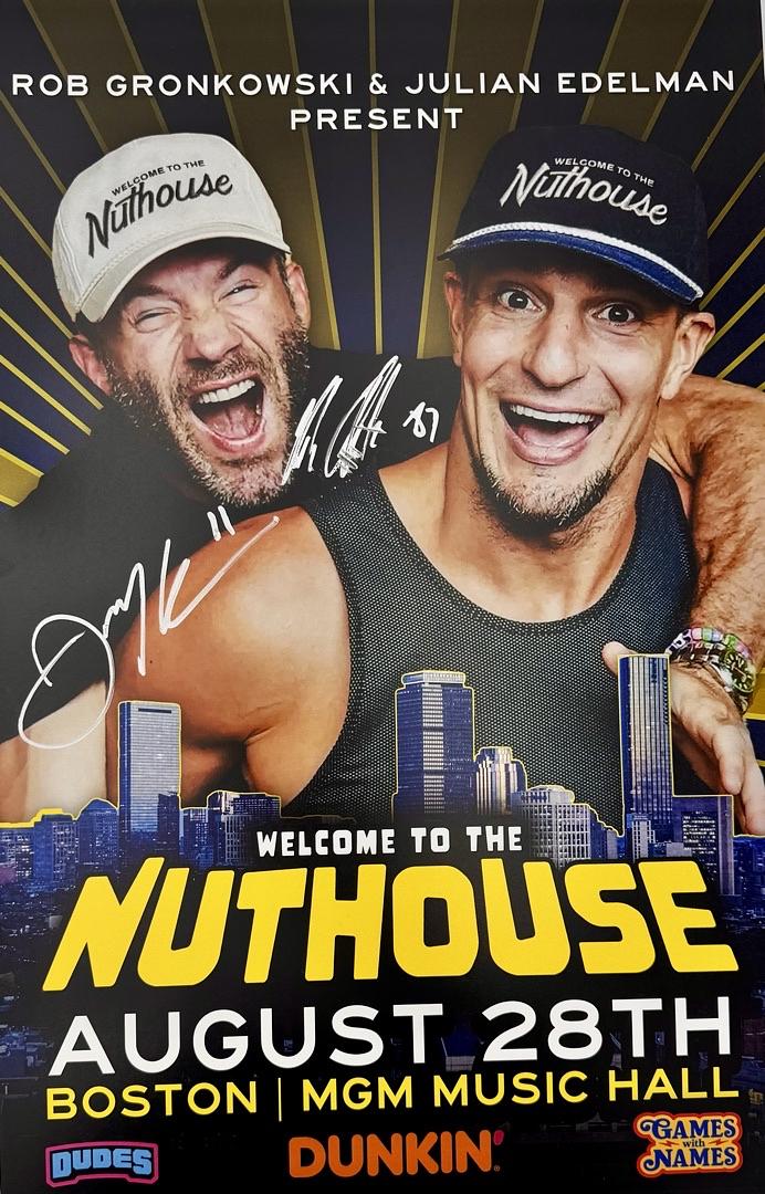 Rob Gronkowski and Julian Edelman (Patriots) signed 11x17 - Beckett COA