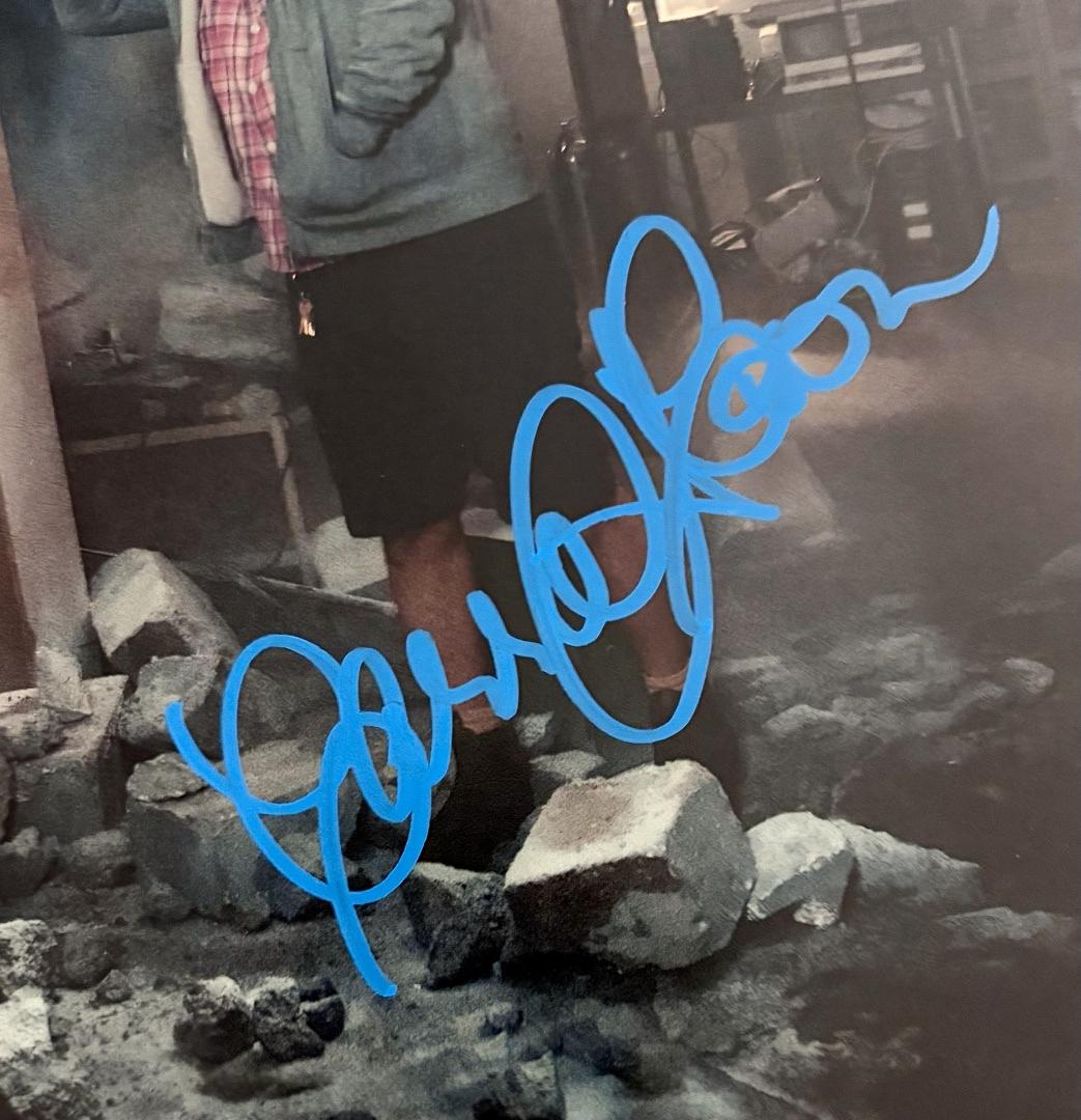Carrie Coon signed 8x10 (Ghostbusters) - JSA COA
