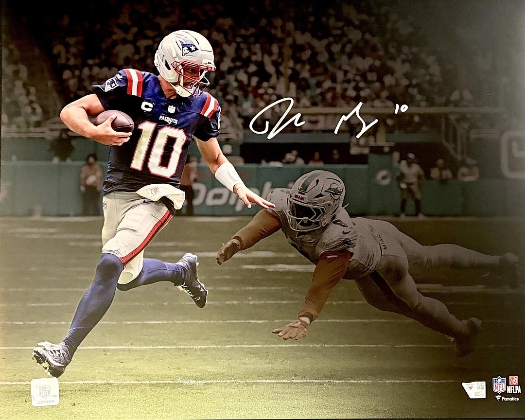 Drake Maye signed 16x20 (Patriots) - Fanatics COA