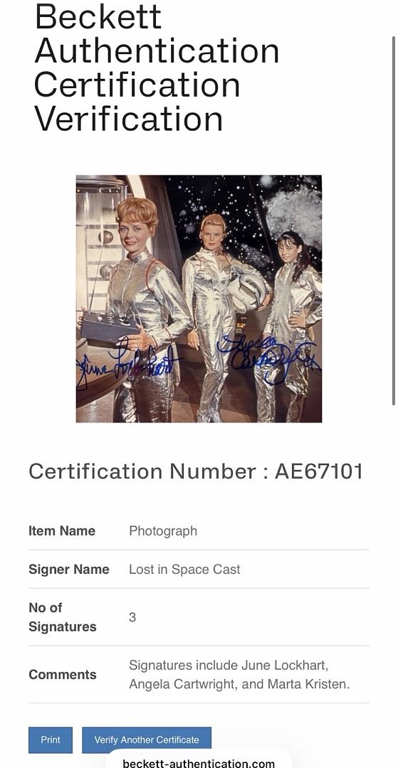 June Lockhart, Angela Cartwright, Marta Kristen Signed 8x10 Photo (Lost In Space) - Beckett COA