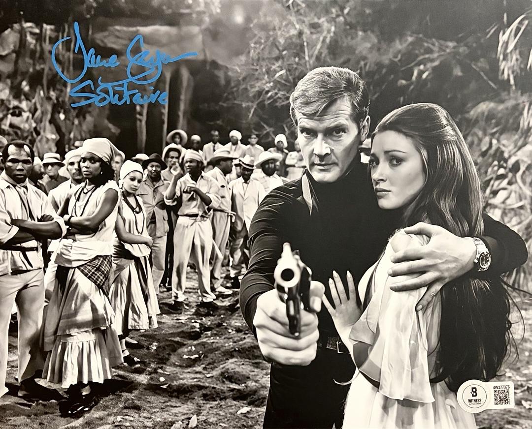 Jane Seymour Signed 8x10 Photo (James Bond) - Beckett