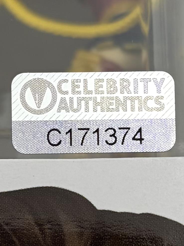 Gal Gadot Signed Funko Pop #1334 Wonder Woman (The Flash) - Celebrity Authentics COA