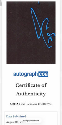 Gal Gadot Signed Funko Pop #172 (Wonder Woman) - ACOA