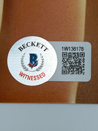 Jenny McCarthy Sexy Signed 8x10 Photo - Beckett COA