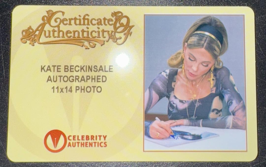 Kate Beckinsale signed (Underworld Awakening) 11x14 - Celebrity Authentics