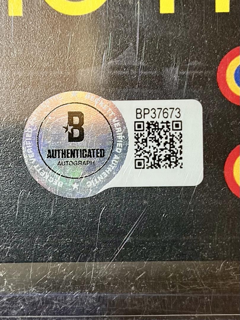 Rob Gronkowski and Julian Edelman (Patriots) signed 11x17 - Beckett COA