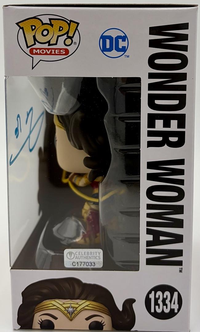 Gal Gadot Signed Funko Pop #1334 Wonder Woman (The Flash) - Celebrity Authentics COA