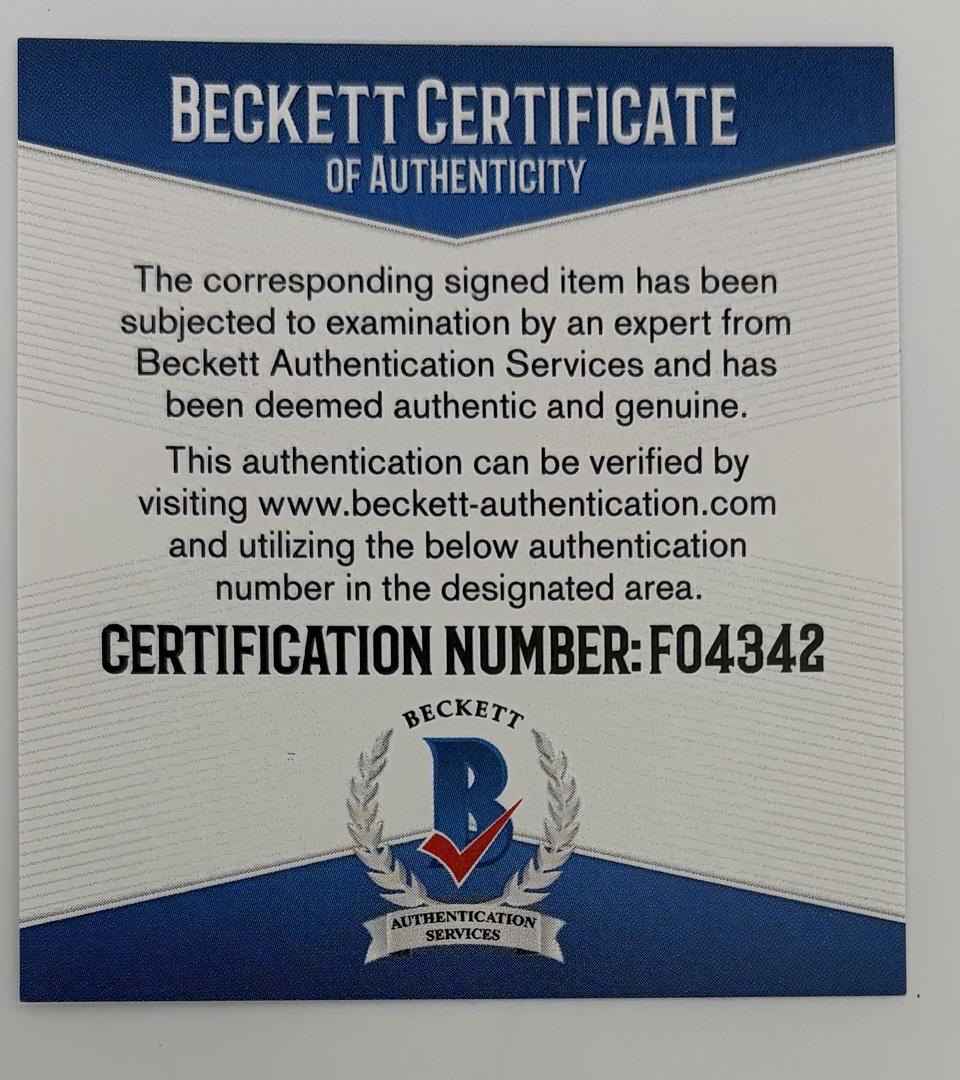 John Krasinski Signed 11x14 Photo (13 Hours) - Beckett COA