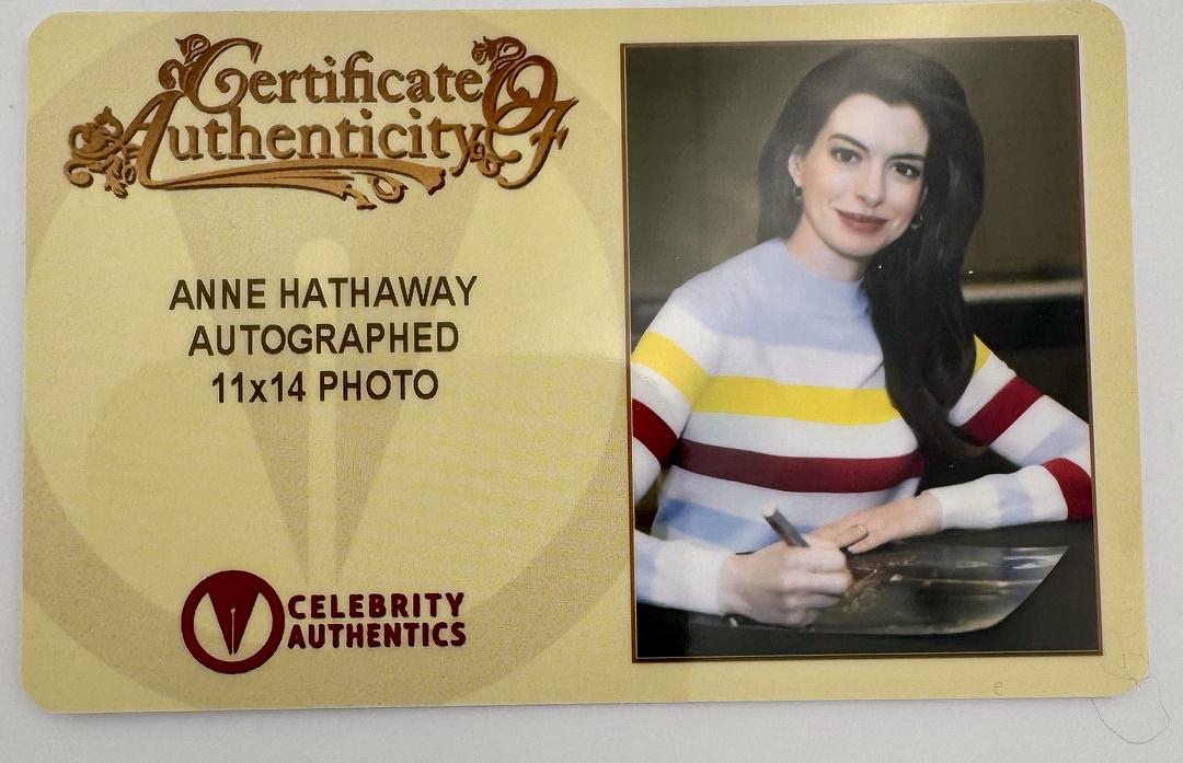 Anne Hathaway sexy signed 11x14 "Batman" - Celebrity Authentics COA