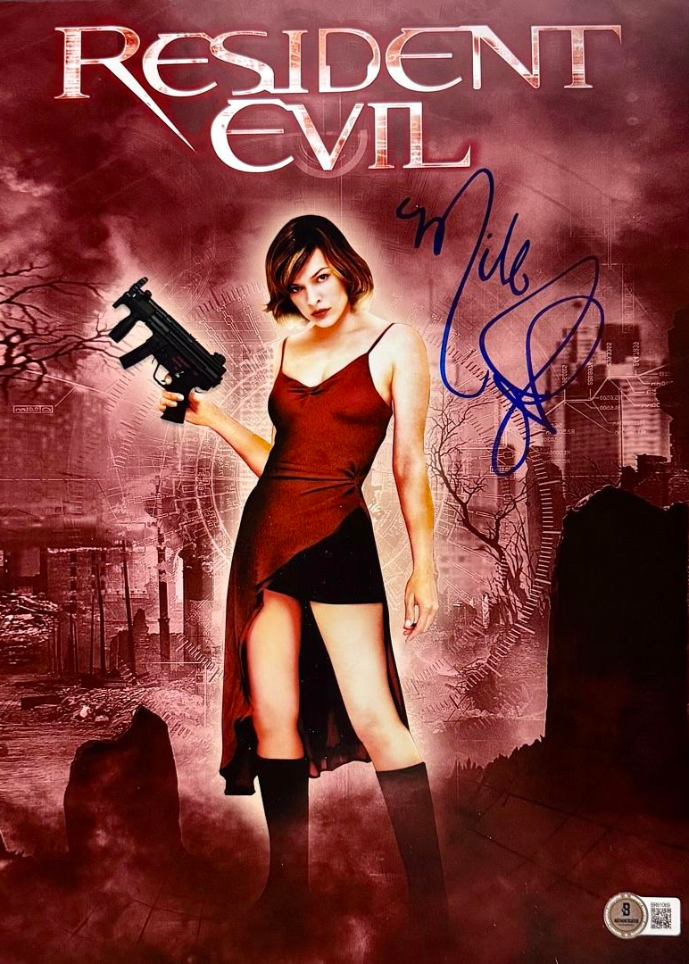 Milla Jovovich Signed 11x14 Photo (Resident Evil) - Beckett COA