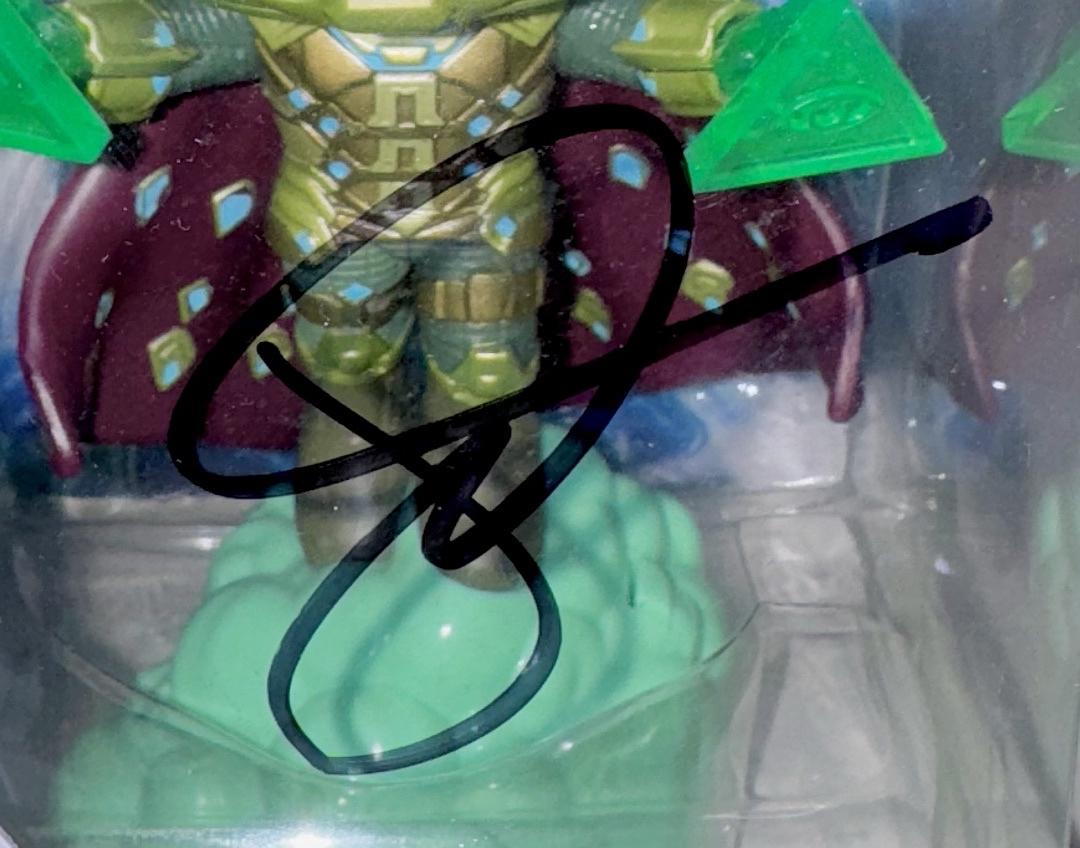 Jake Gyllenhaal Signed Funko Pop #473 "Mysterio" Spider-Man (Black Ink) - Beckett COA