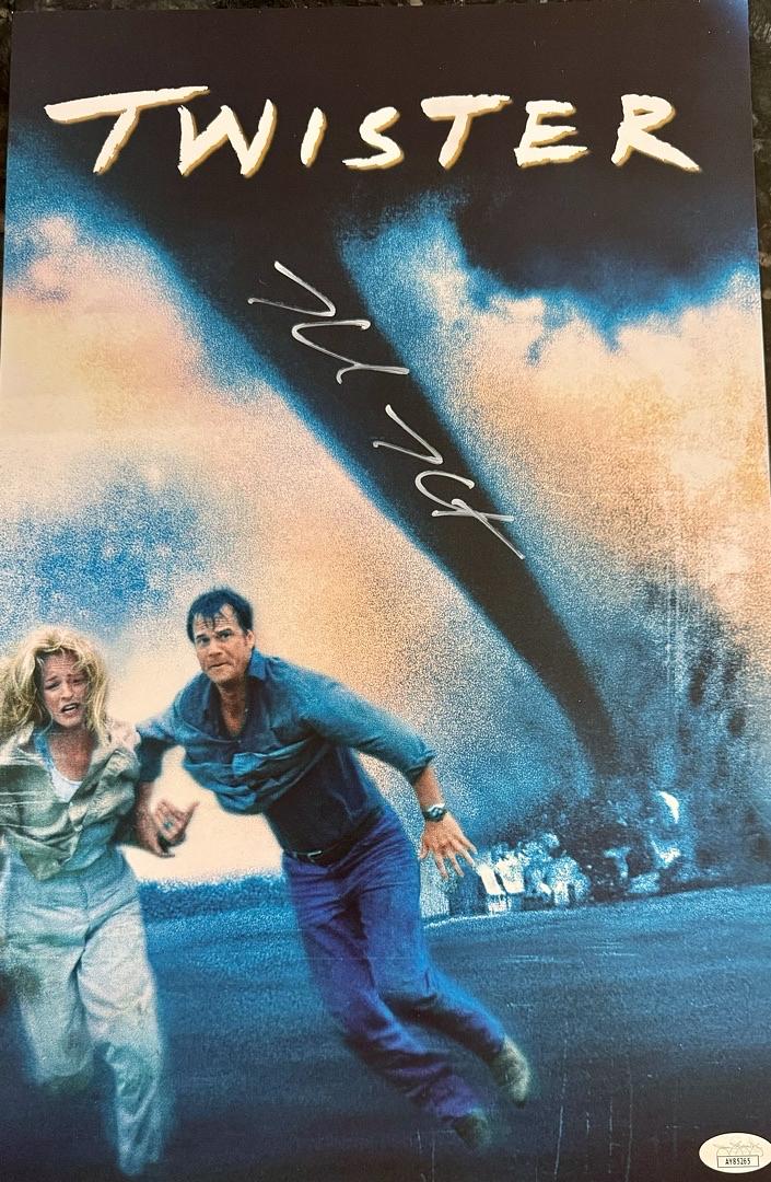 Helen Hunt Signed 11x17 Photo (Twister) - JSA COA