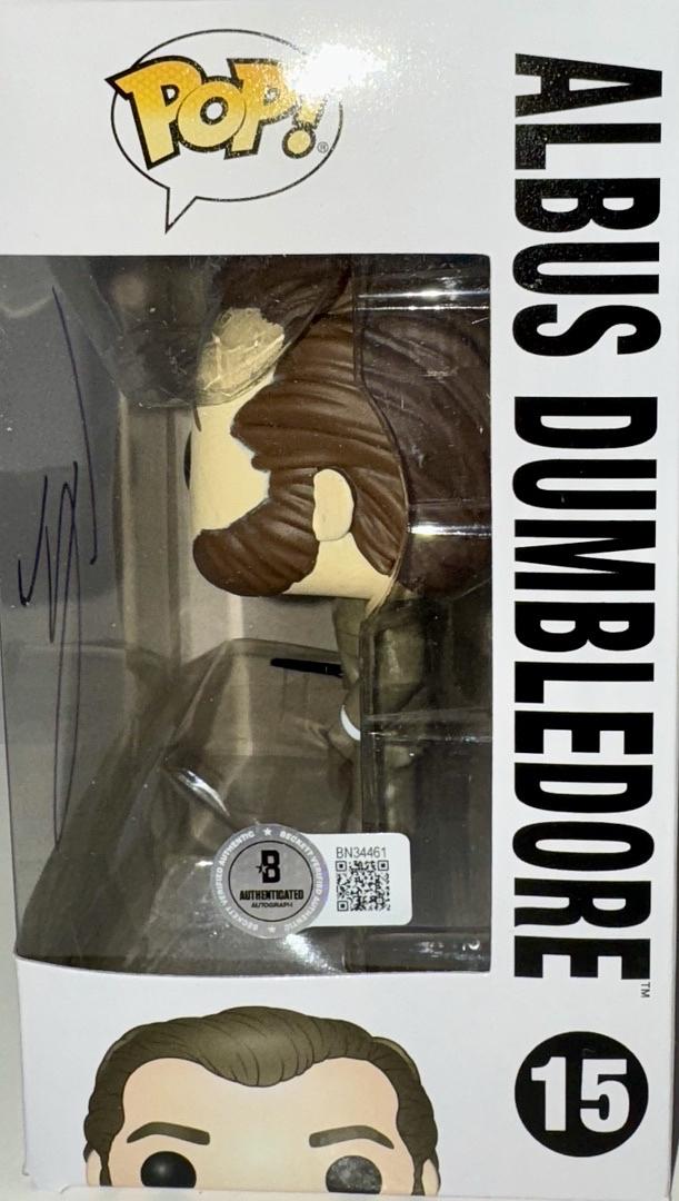 Jude Law Signed Funko Pop #15 "Albus Dumbledore" (Harry Potter) - Beckett COA