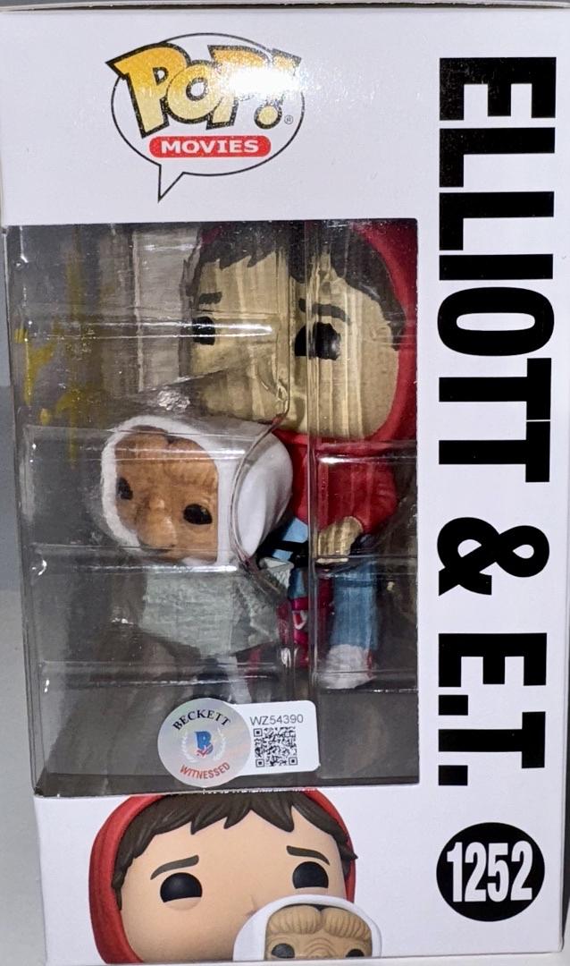 Henry Thomas Signed Funko Pop #1252 "Elliott" (ET) - Beckett COA