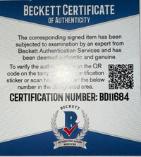Judi Dench Signed Funko Pop #800 "M" (James Bond 007 Goldeneye) - Beckett COA #01