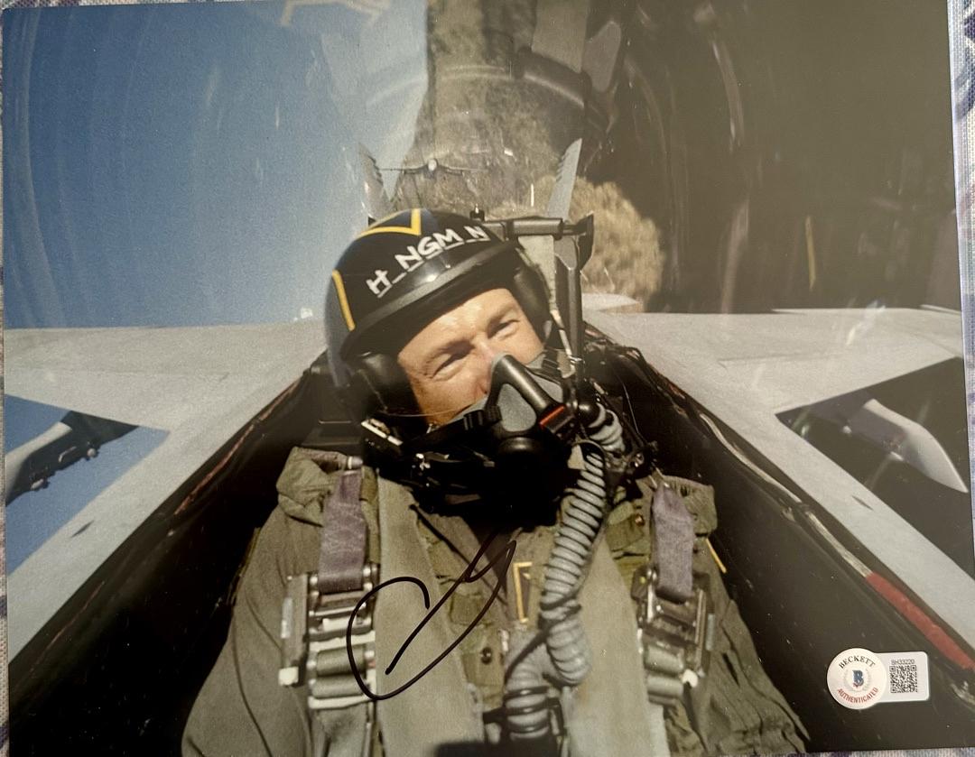 Glen Powell Signed 8x10 Photo (Top Gun) - Beckett COA #02
