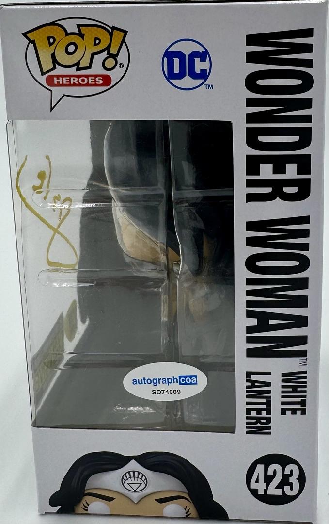 Gal Gadot Signed Funko Pop #423 (Wonder Woman) - ACOA