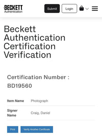 Daniel Craig Signed 8x10 Photo (James Bond) - Beckett COA