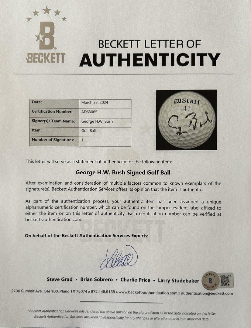 George Bush Signed Presidential Seal Golf Ball - Beckett COA #02 w/full letter of authenticity