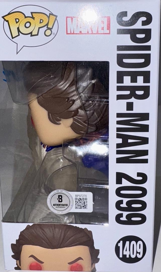Oscar Isaac Signed Funko Pop #1409 "Spider-Man 2099" - Beckett COA
