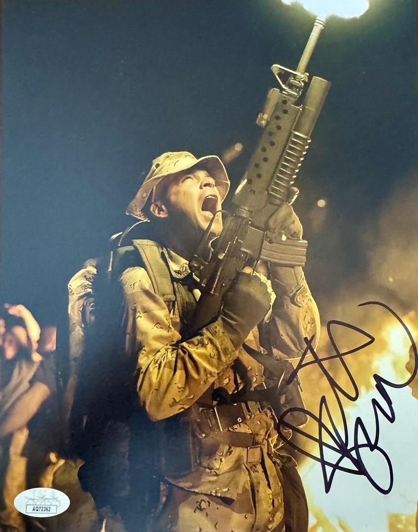 Peter Sarsgaard Signed 8x10 Photo (Jarhead) - JSA COA