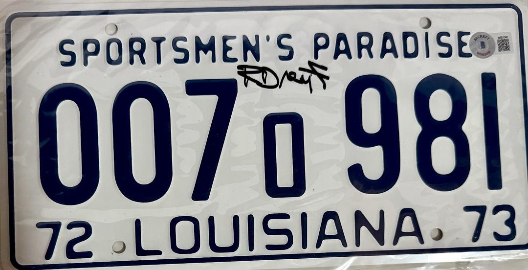 Richard Dreyfuss Signed License Plate Beckett COA (Jaws) #01