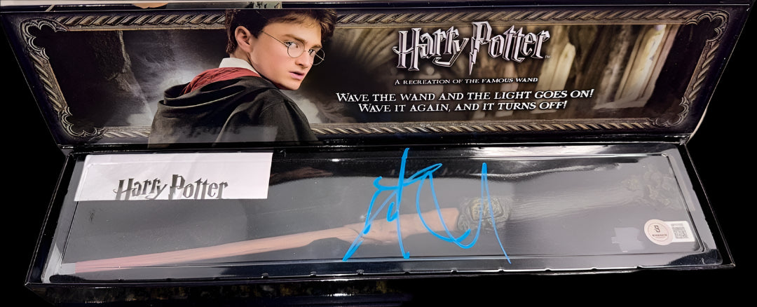 Daniel Radcliffe Signed Replica Wand (Harry Potter) - Beckett COA #01