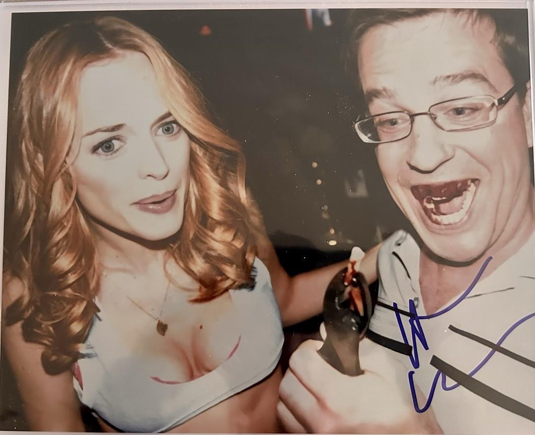Heather Graham Signed 8x10 Photo (The Hangover) - Beckett COA #02