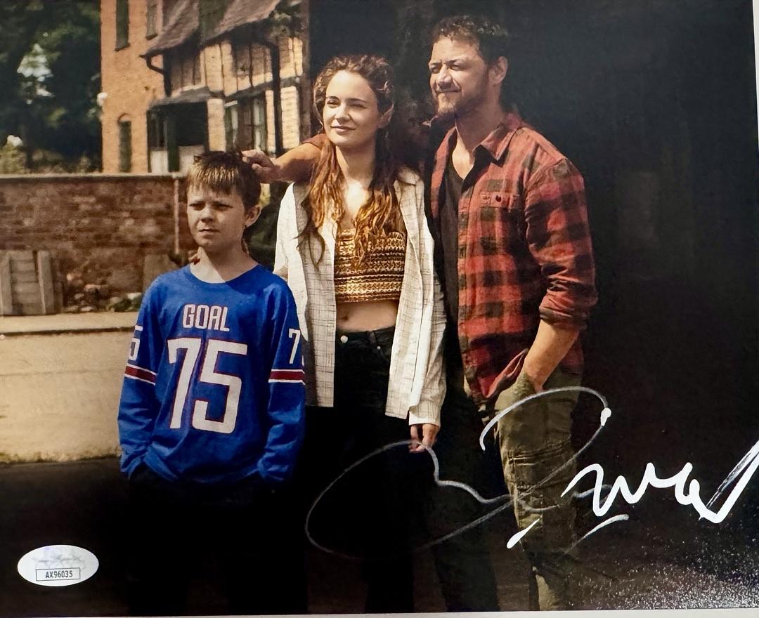 James McAvoy Signed 8x10 Photo (Speak No Evil) - JSA COA